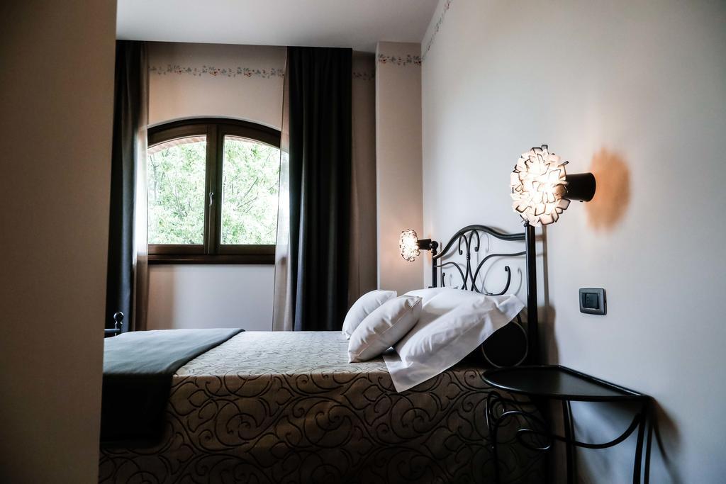 Cascina Cortine Guarene Quarto foto