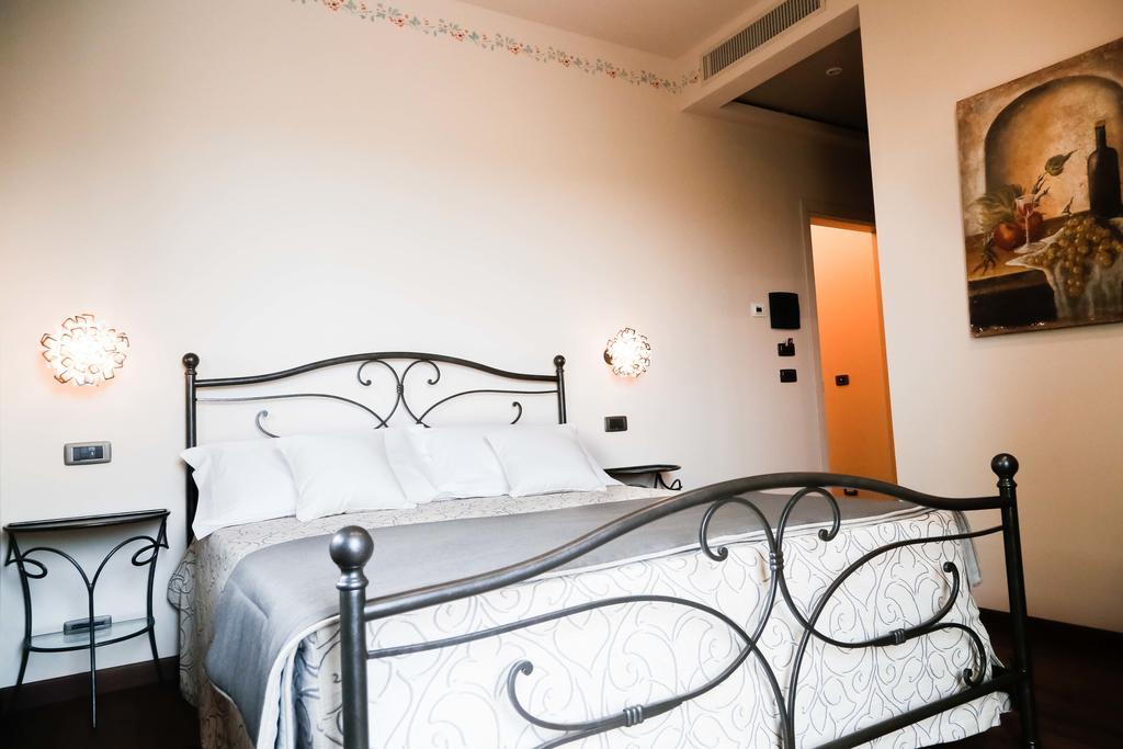 Cascina Cortine Guarene Quarto foto